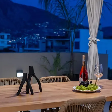 Aequor Mare Apartment Farai